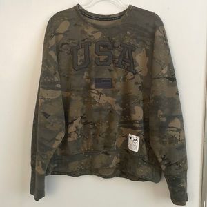 Under Armour - Camo USA Sweatshirt - Blood Sweat Respect